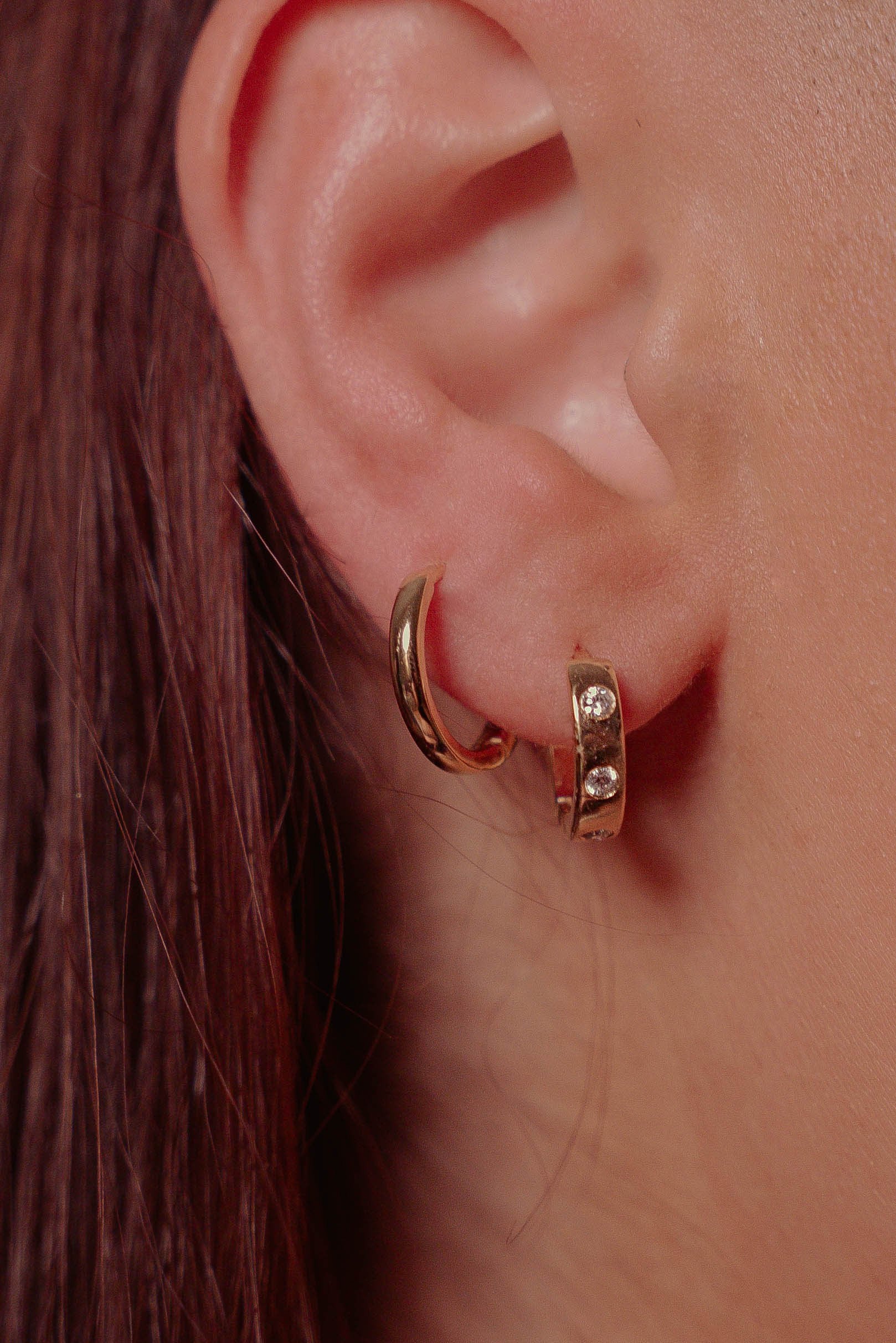 SELENE Thick Huggie Hoop Earrings