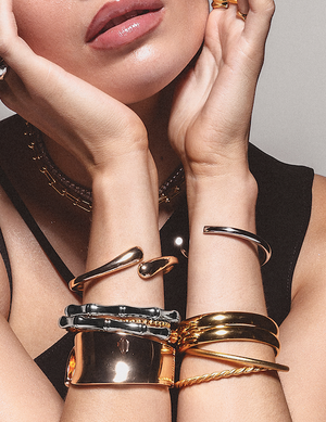 STEPH Twist Bangle